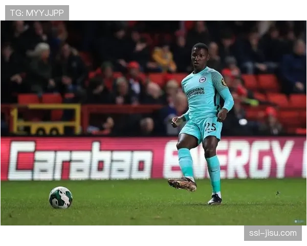 罗马诺：拜仁慕尼黑就签下莱比锡中场西马坎展开初步接触